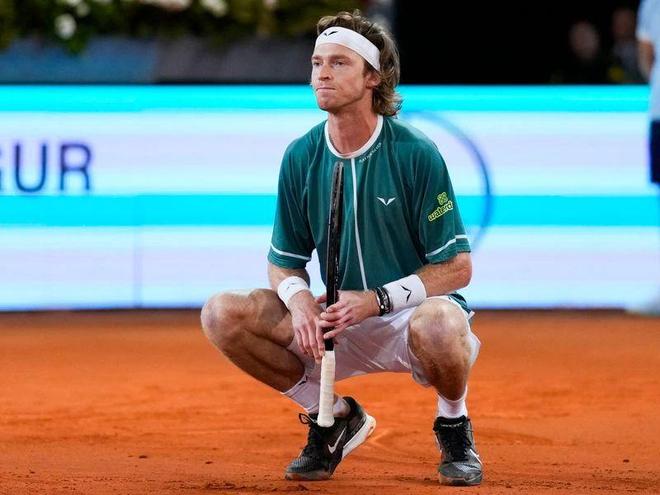 赛中如鱼得 赛中如鱼得