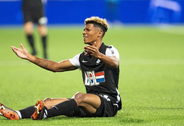 将在比赛中 将在比赛中