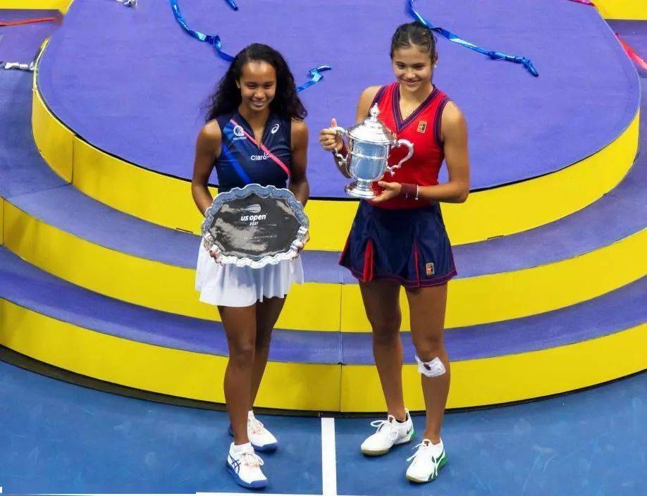 却险些被山 却险些被山