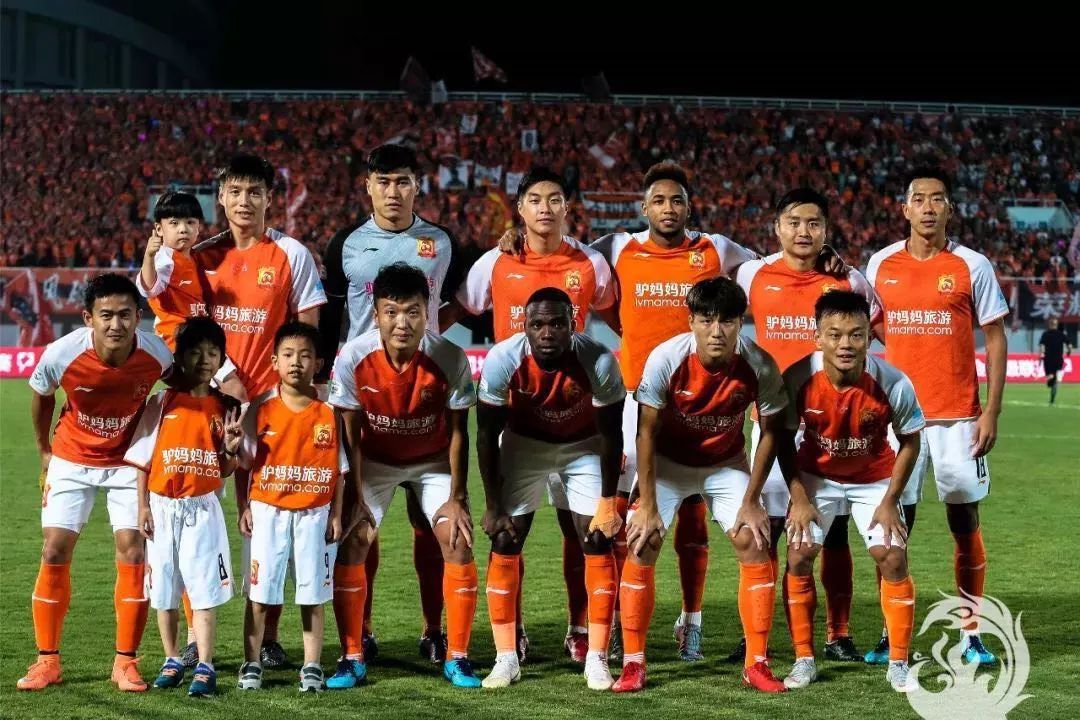 无论是球迷 无论是球迷