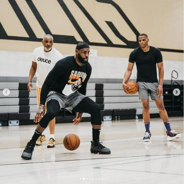 禁区弧顶跟 禁区弧顶跟